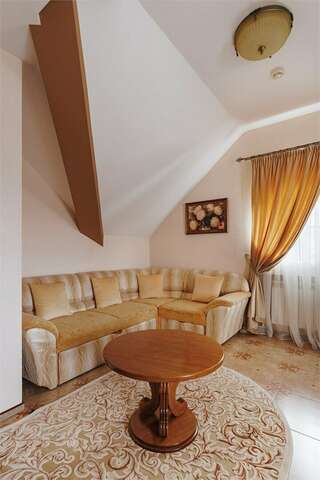 Гостиница Кремлёвский Суздаль КОМФОРТ SUPERIOR МАНСАРДА 15-3